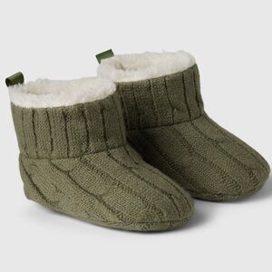 NWT Olive green GAP soft knit slipper socks
